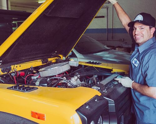 mechanic-engine-bonnet-hood