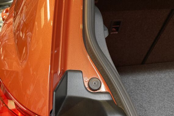 リヤゲート内側