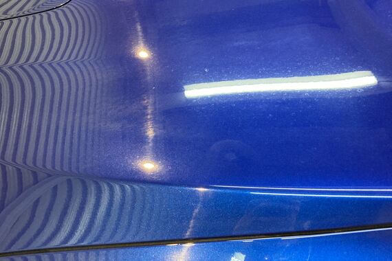 施工前ボンネット