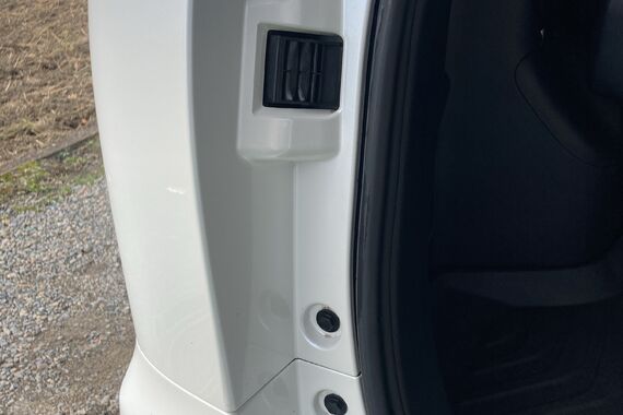 リヤゲート内側